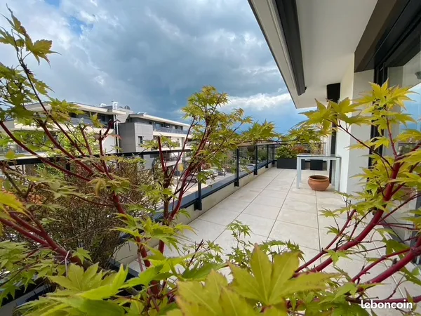 Appartement 2 pièces de 47 m2 avec garage à Pringy