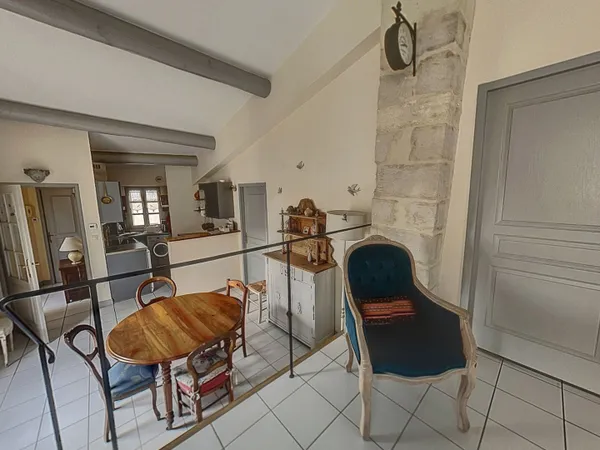 Appartement 3 pièce(s) INTRA MUROS TEINTURIERS