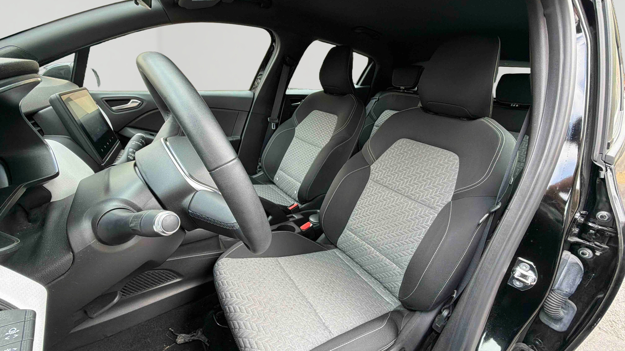 Renault Clio E-Tech 140 — photo 11