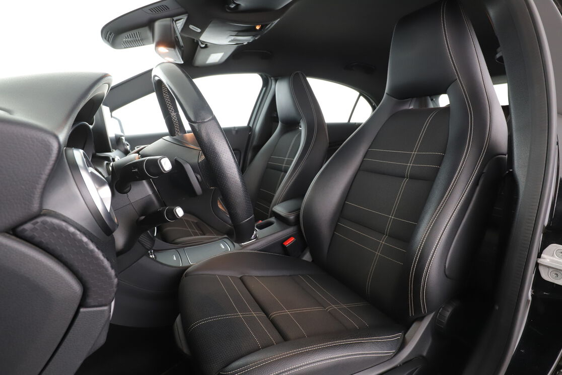 Mercedes-Benz Classe A 180 Sensation 7G-DCT — photo 9