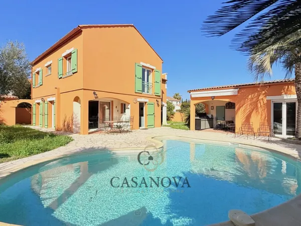 Villa 6 pièces 155 m²