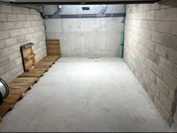 Parking 17 m²