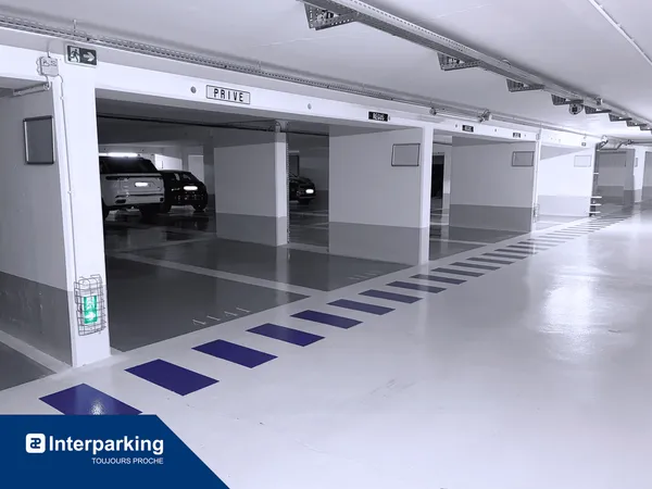 Parking 12 m²