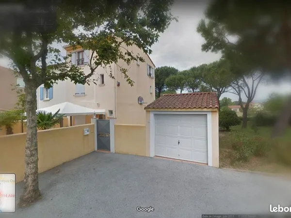 Charmante villa semi-mitoyenne avec du potentiel coup de coeur
