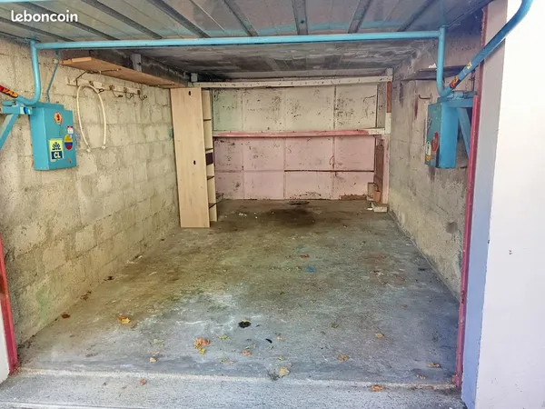 Loue garage rue de Besançon