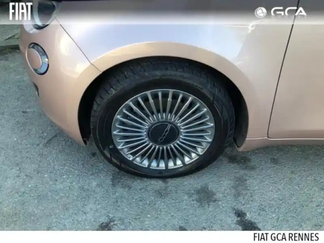 Fiat 500 e 118ch my23 — photo 4