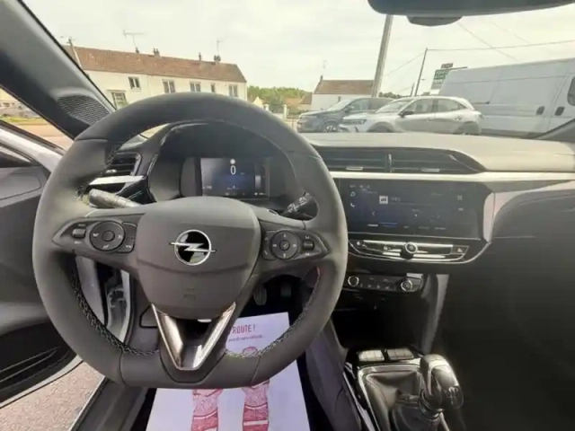 Opel Corsa 1.2 turbo 100ch gs — photo 15