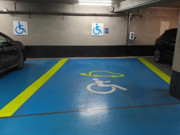 Parking 13 m²