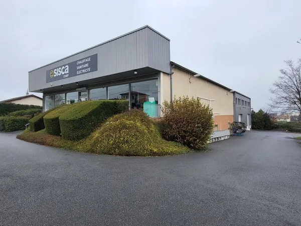 Local d'activité 1680 m²