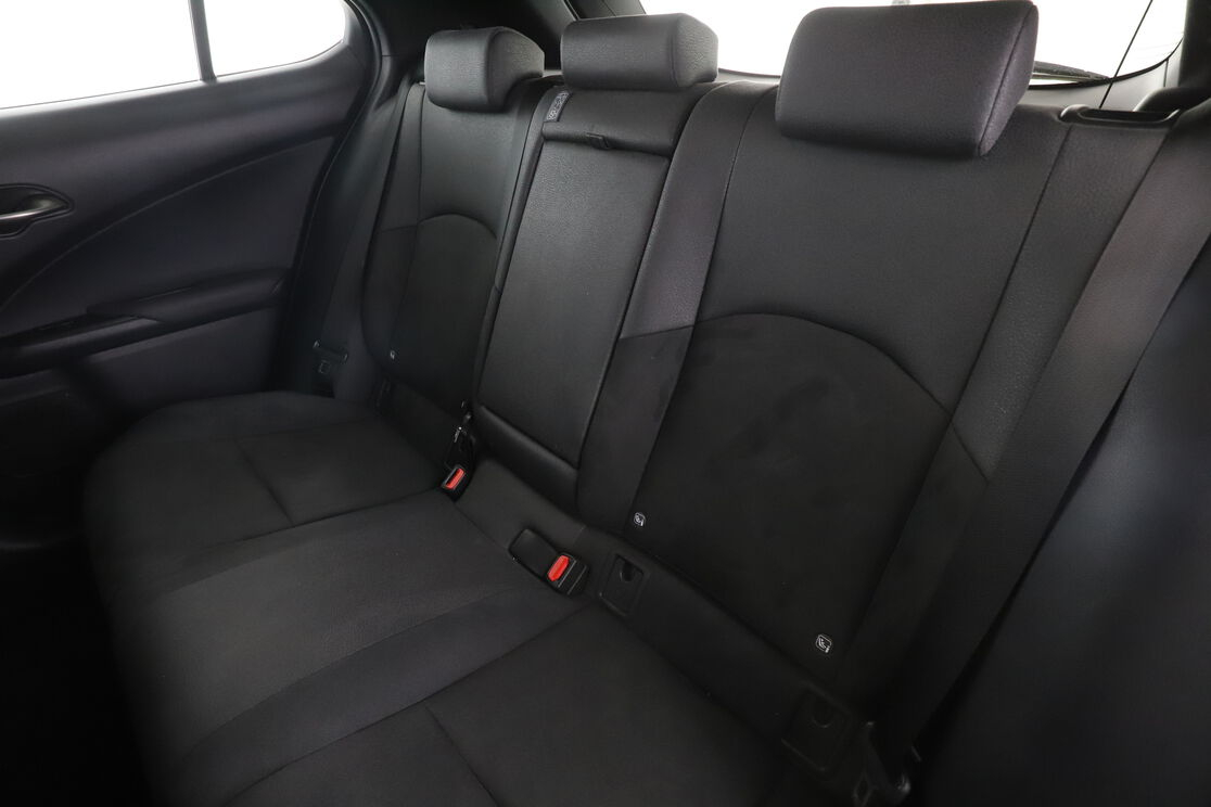 Lexus UX-Serie 250h Pack Confort Business 2WD — photo 13