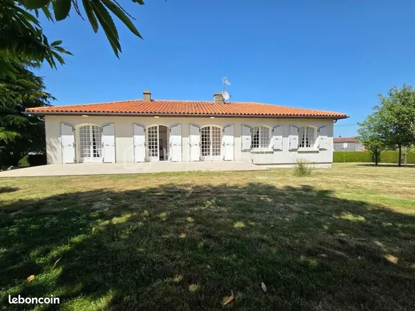 Maison 8 pièces 216 m²