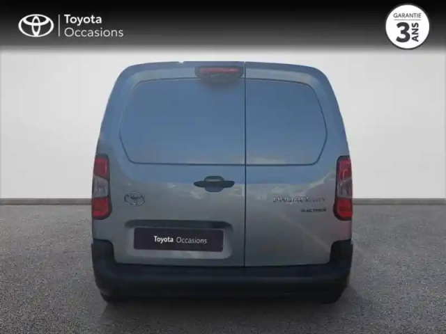 Toyota Proace city medium electric 136ch 50 kwh start mc24 — photo 4