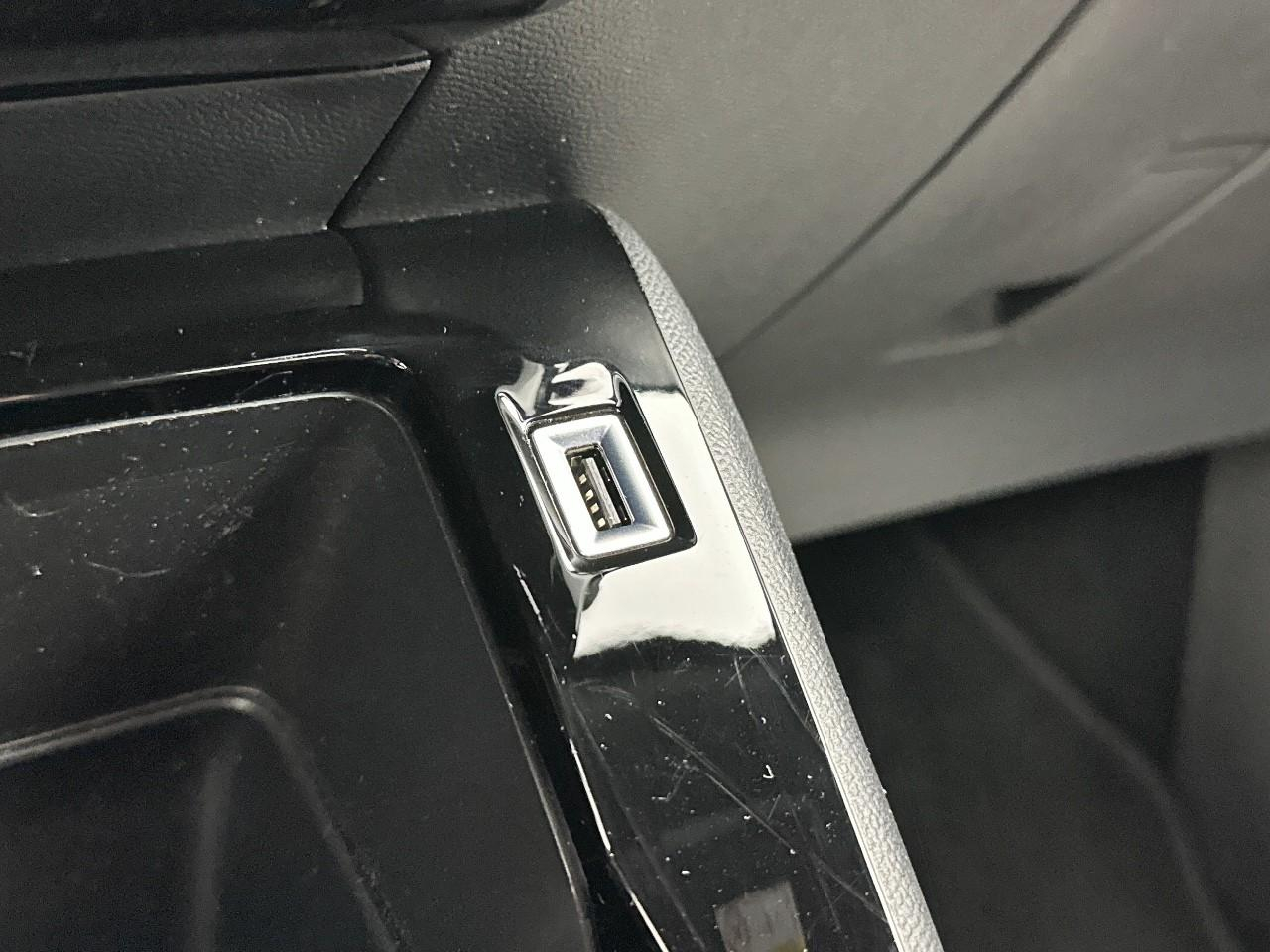 Peugeot 2008 puretech 130 s&s eat8 style — photo 28