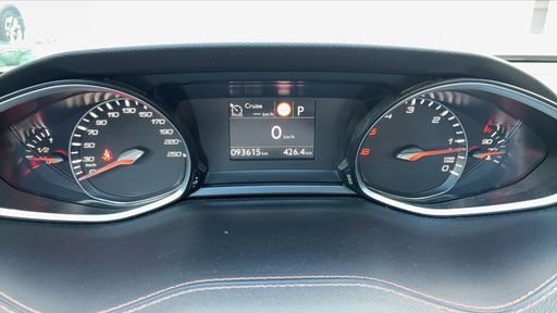 Peugeot 308 1.5 BlueHDi 130 EAT8 - GT Line – 2020 – 93615 km – Diesel – Boîte Automatique — photo 32