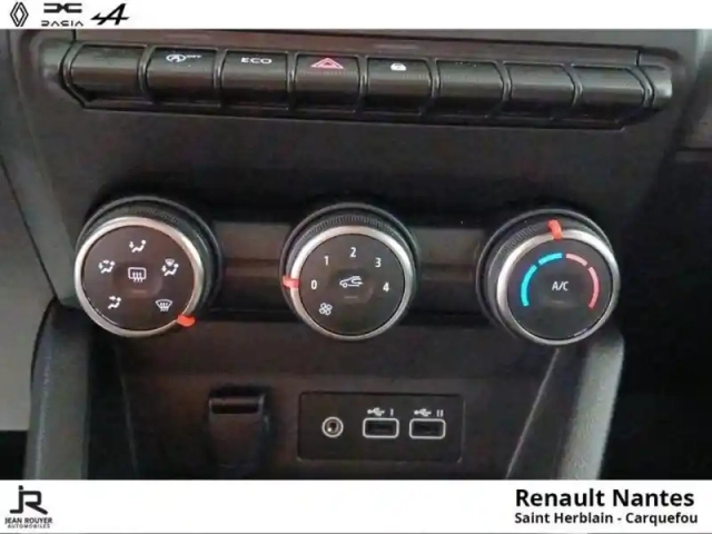 Renault Clio 1.0 tce 90ch evolution — photo 4