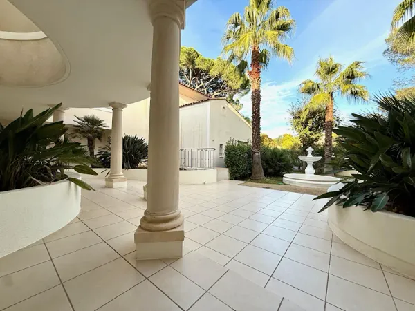 Appartement 4 pièces 130 m²