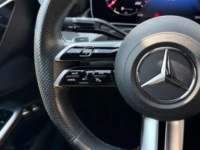 Mercedes Classe C 300 e hybrid eq berli — photo 13