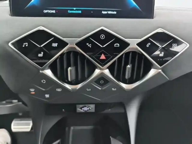 Ds Ds 3 ds3 crossback e-tense performance line+ — photo 12