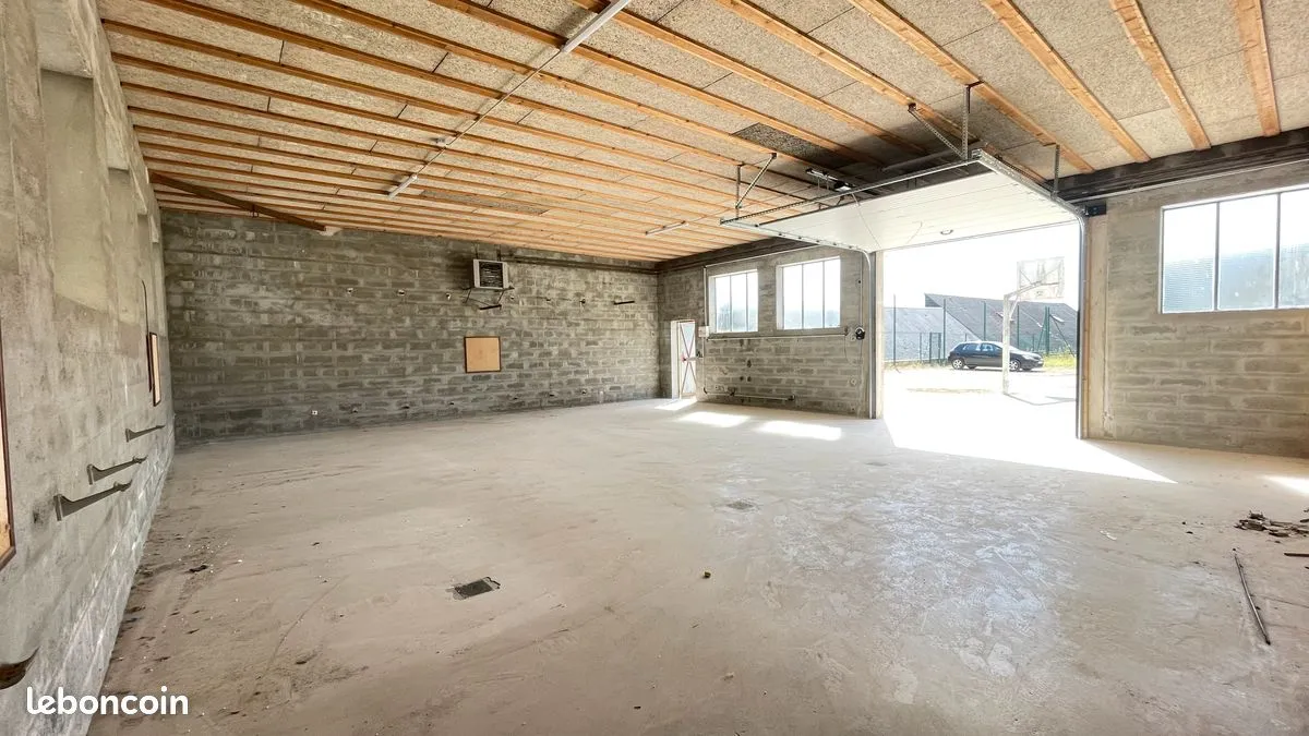 Photo 1