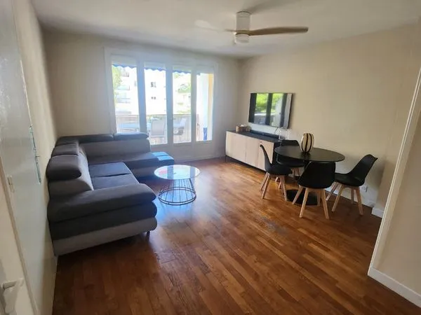 T4 68 m² entièrement rénové - Balcon, cave et garage - Villeurbanne