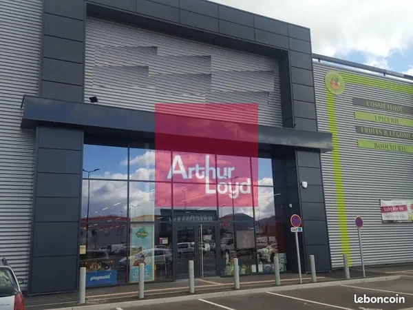 LOCAL COMMERCIAL 1238 m² CLERMONT FERRAND