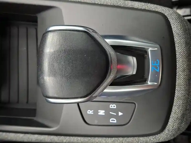 Renault Zoé zoe r110 — photo 31