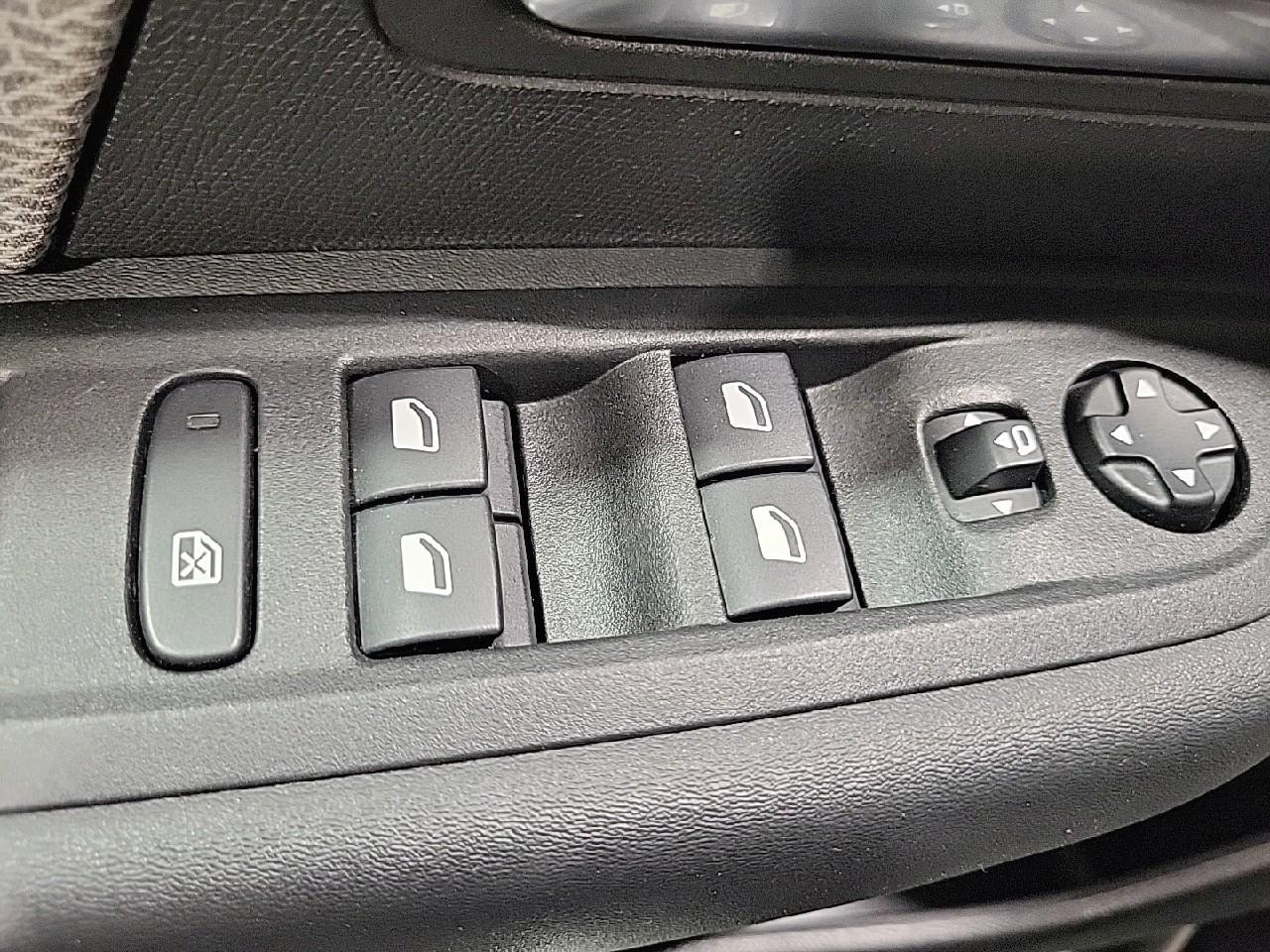 Citroën C4 puretech 130 s&s eat8 c-series — photo 23