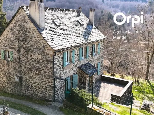 Maison 6 pièces 140 m²