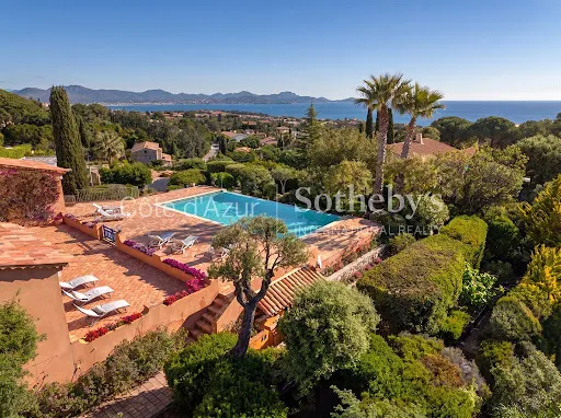 Villa 5 pièces 180 m²