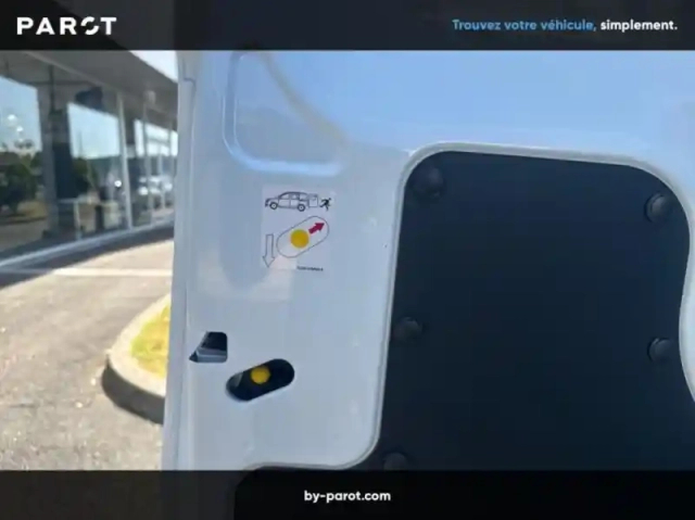 Ford Transit Courier fourgonnette 1.0 ecoboost 100ch trend — photo 21