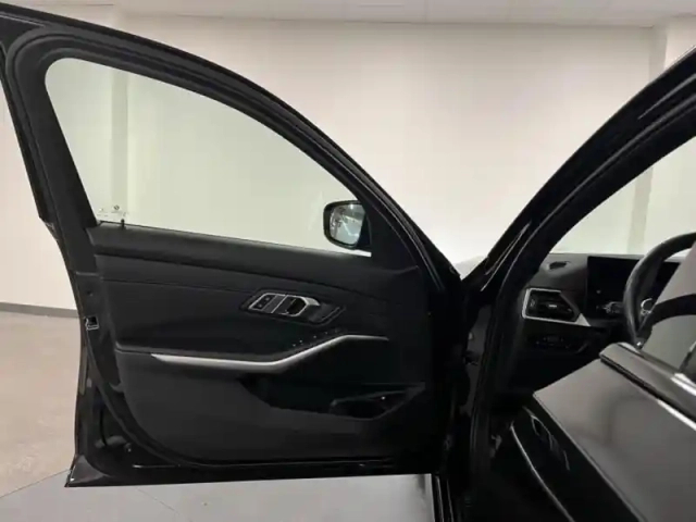 Bmw Serie 3 série 3 330ea 292ch m sport — photo 8