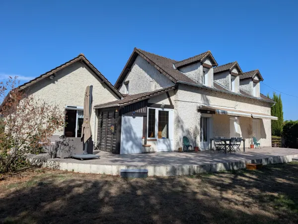 Maison 8 pièces 187 m²