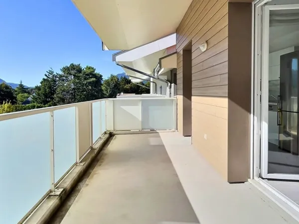 T3 en duplex meublé avec terrasse et garage à SASSENAGE
