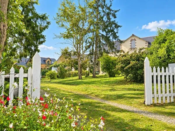Maison Marigné 115 m2 avec dépendances