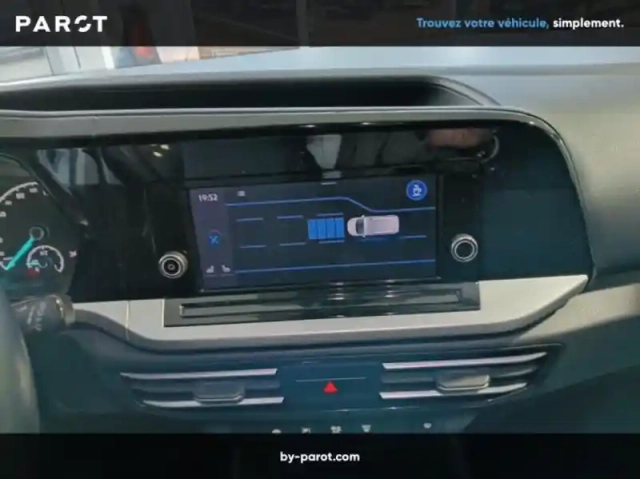 Ford Tourneo Connect grd 2.0 ecoblue 102ch titanium — photo 4