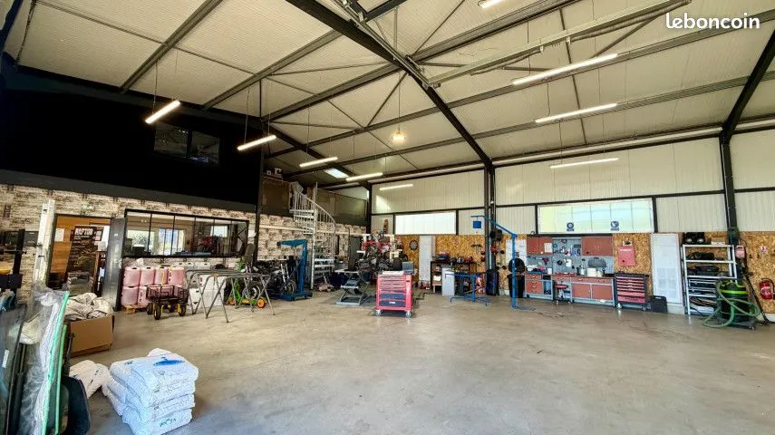 Photo 1