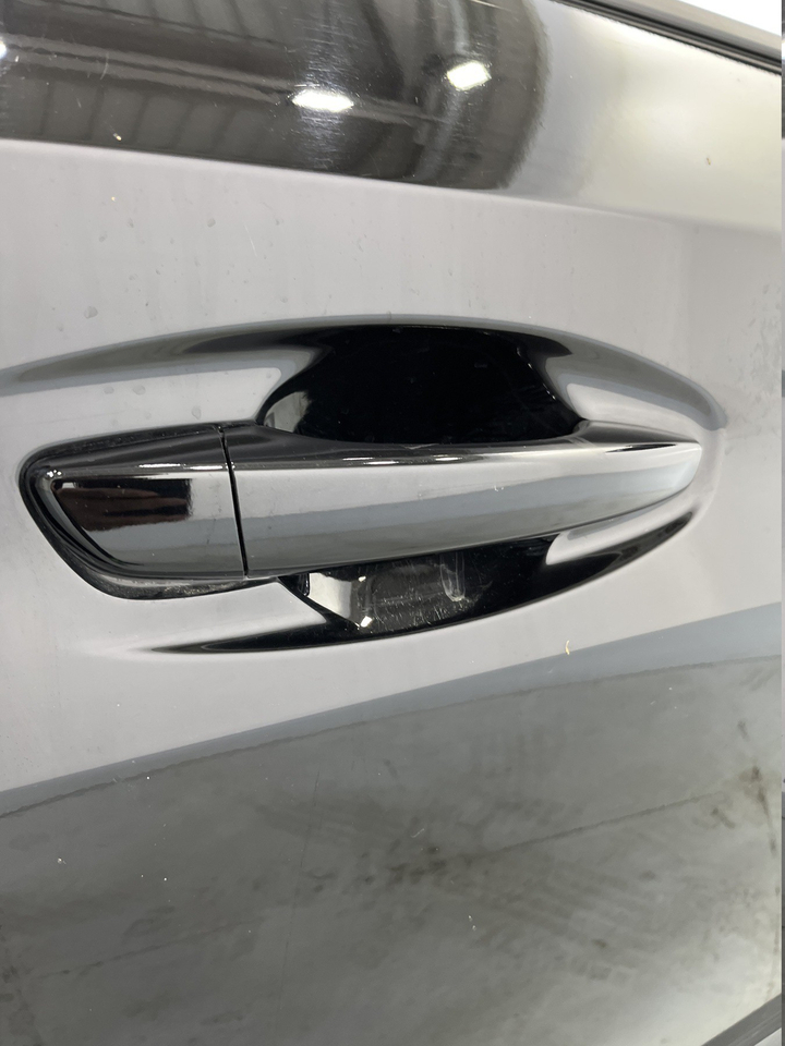 Peugeot 208 — photo 42