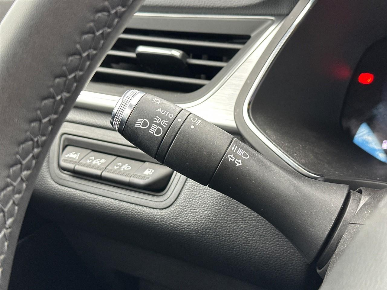 Renault Captur e-tech plug-in 160 intens — photo 22