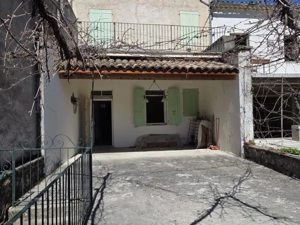 La Motte Chalancon, Maison de village, 145m2 4 chambres, 2