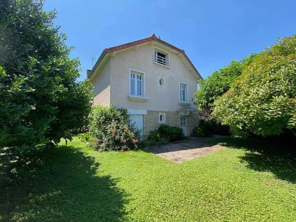 Beaune - Rare - Quartier Aigue