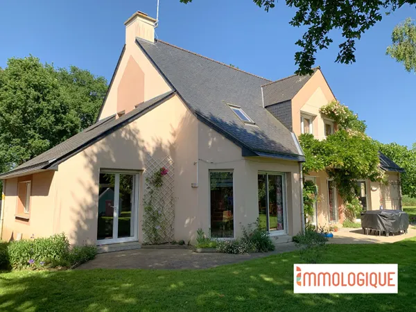Maison 7 pièces 220 m²