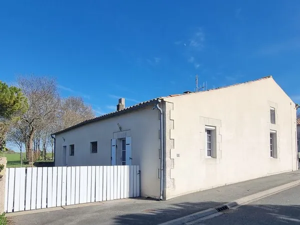 Maison individuelle charentaise