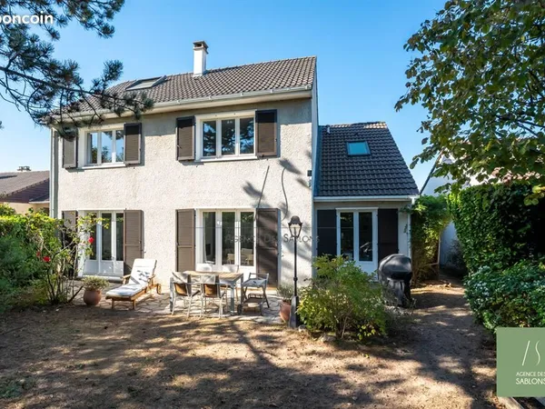 Maison 8 pièces 160 m²