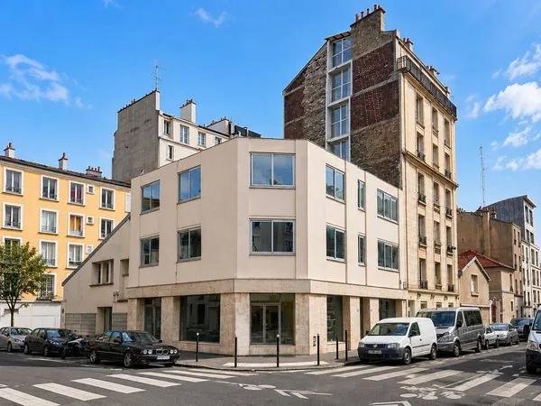 Local commercial 330 m²