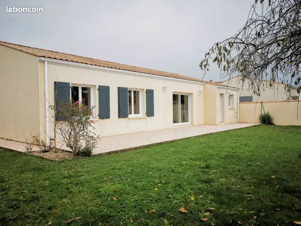 Location maison 110 m² Montherault 950 / mois charges NON comprises