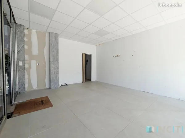 Boutique 36 m² Rennes