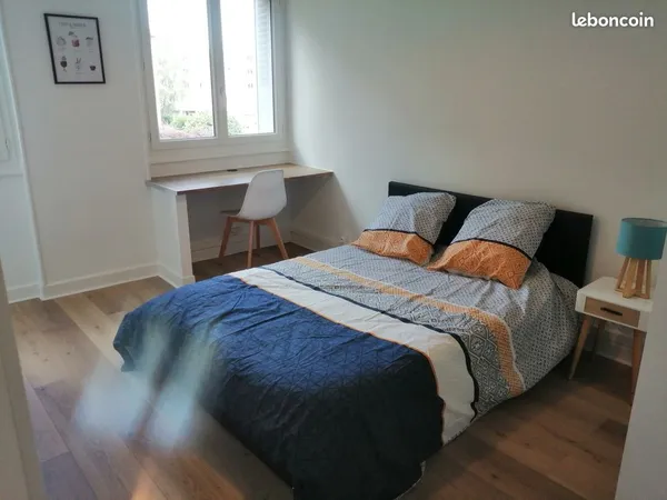 Chambre meublée 395 tout compris, centre à pied