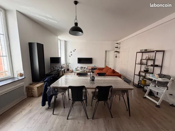 Appartement meublé T4 centre ville