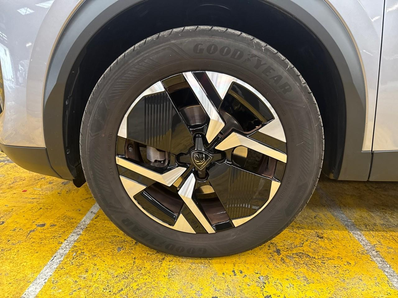 Peugeot 2008 1.2 puretech 130ch s&s allure eat8 — photo 11