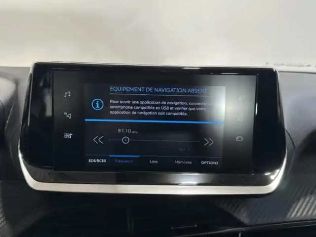 Peugeot 2008 1.2 130 s&amp;s active eat8 carplay radar — photo 12